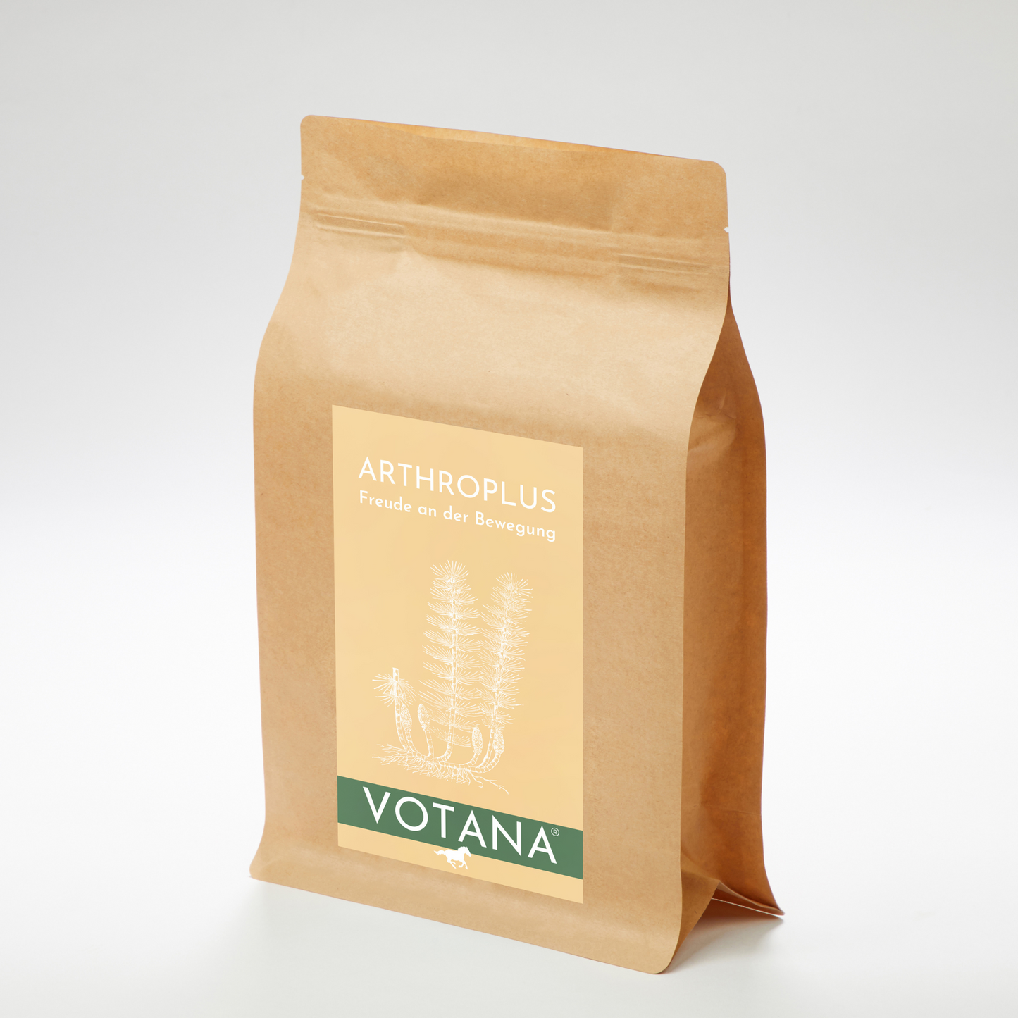 ARTHRO-PLUS Kräutermischung für Pferde bei Gelenkbeschwerden vor weißem Hintergrund